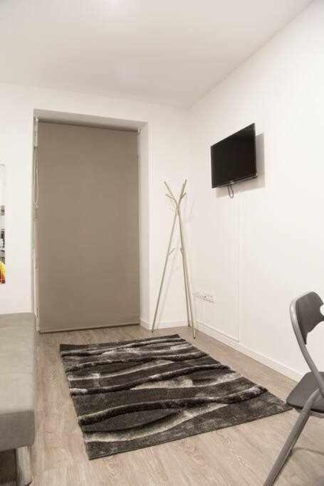 Comodo Y Agradable Estudio En Madrid Centro A5 Exterior photo